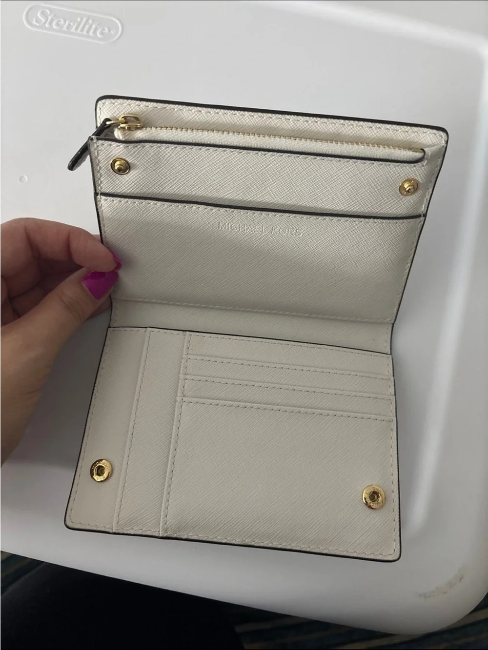 Holiday sale!Michael Kors White Saffiano Leather Card Holder & Card Case Set